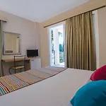 بالوما فاميلي كلوب فندق