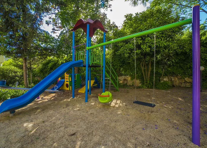 מלון Paloma Family Club ביטז